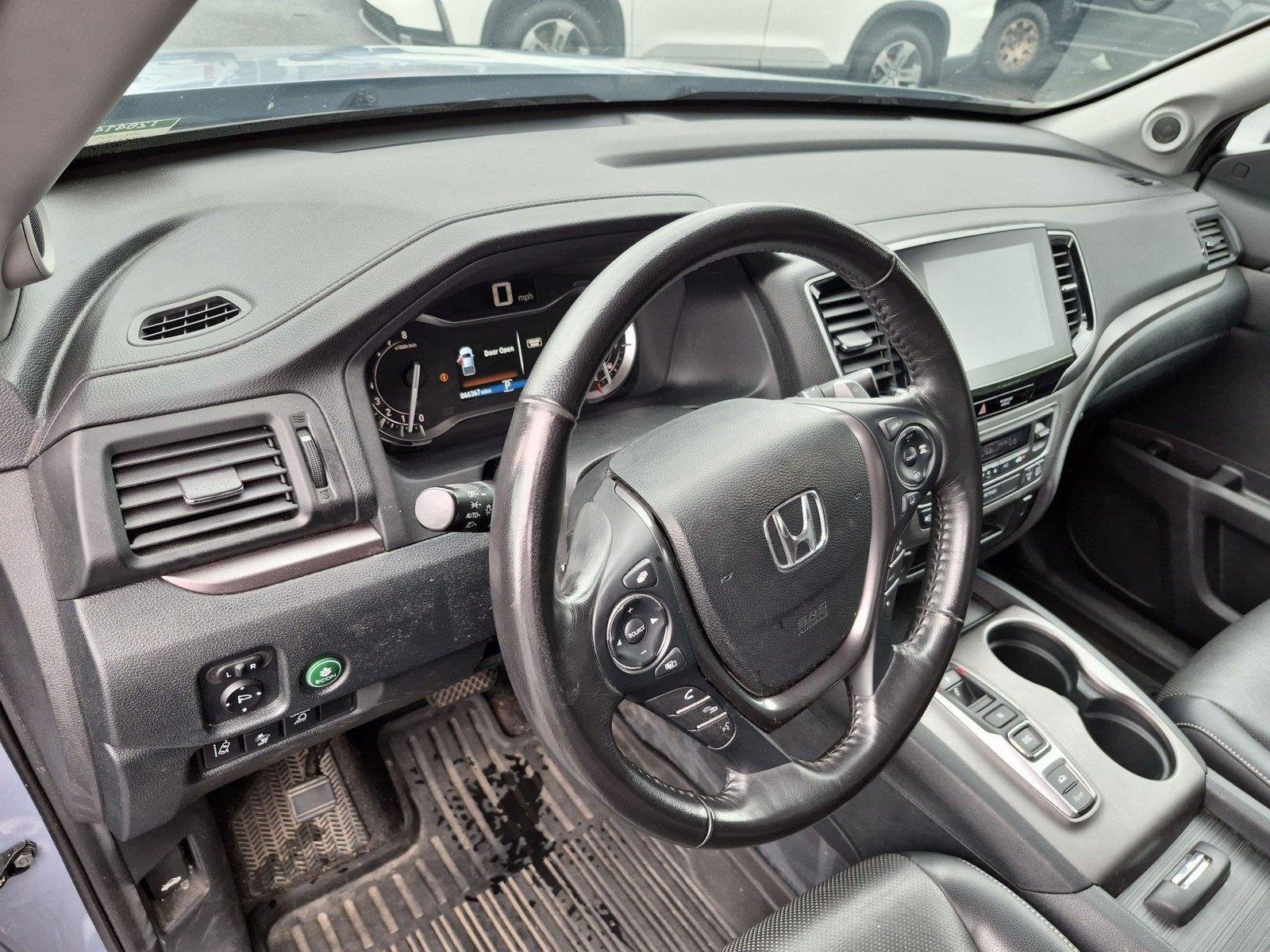 Used 2023 Sonic Gray Pearl Honda RTL image 18