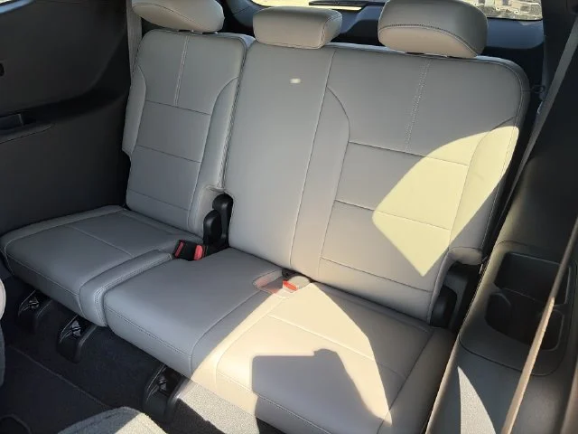 New 2027 Red GMC Elevation image 12