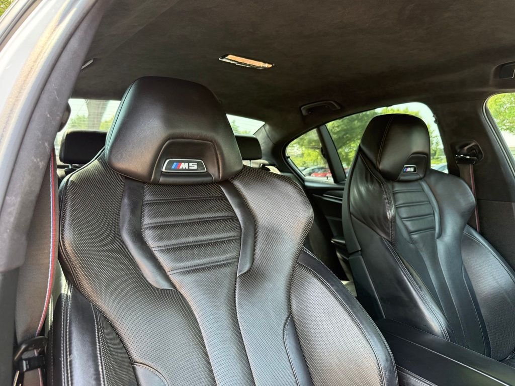 Used 2019 White BMW Competition image 39