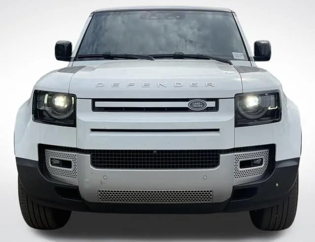 Certified Used 2023 White Land Rover SE image 11