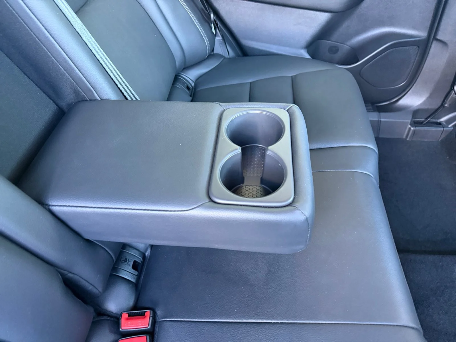 Used 2025 Champagne Silver Metallic/Super Black Nissan SL image 36