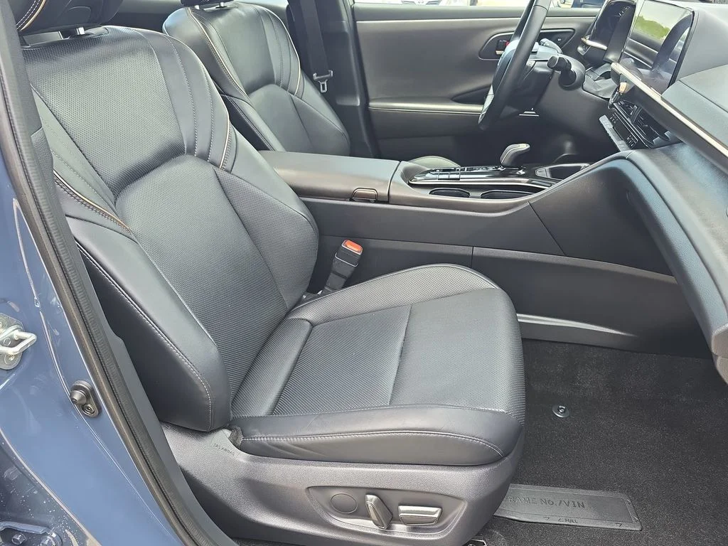 Used 2025 White Toyota Nightshade image 38