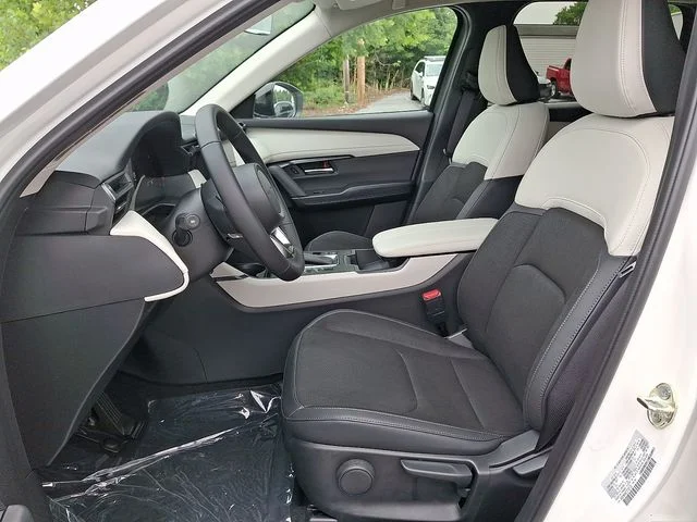 New 2026 White Mazda 2.5 S Select image 10