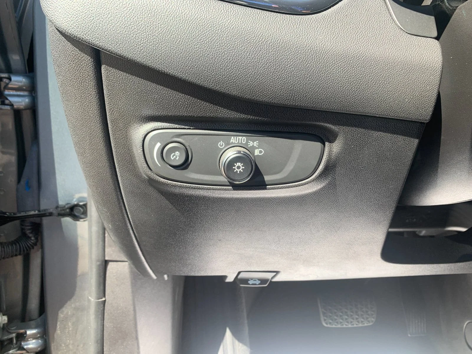 Used 2024 Sterling Gray Metallic Chevrolet RS image 30