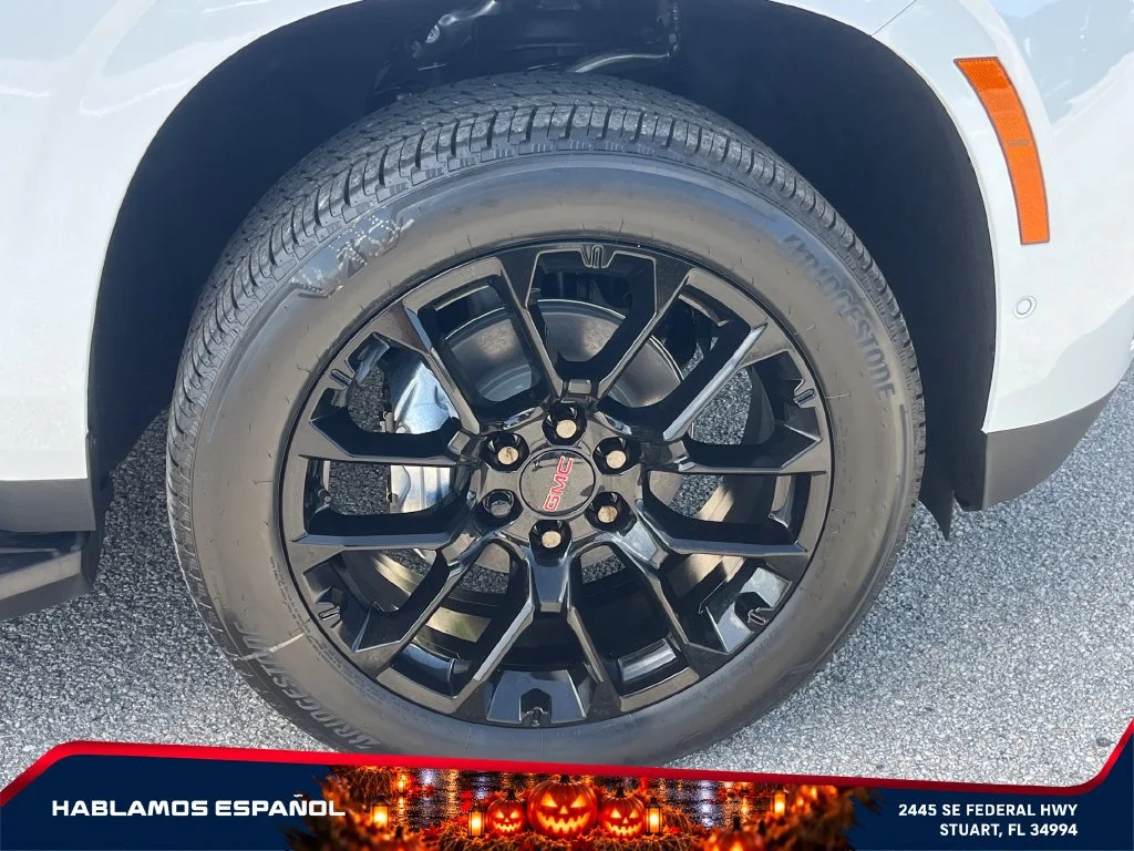 New 2026 Glacier White Tricoat GMC Denali image 22