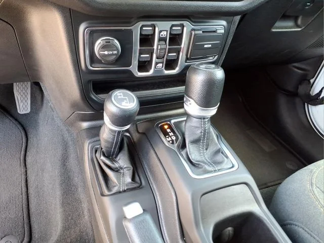 Used 2024 White Jeep Sport S image 28