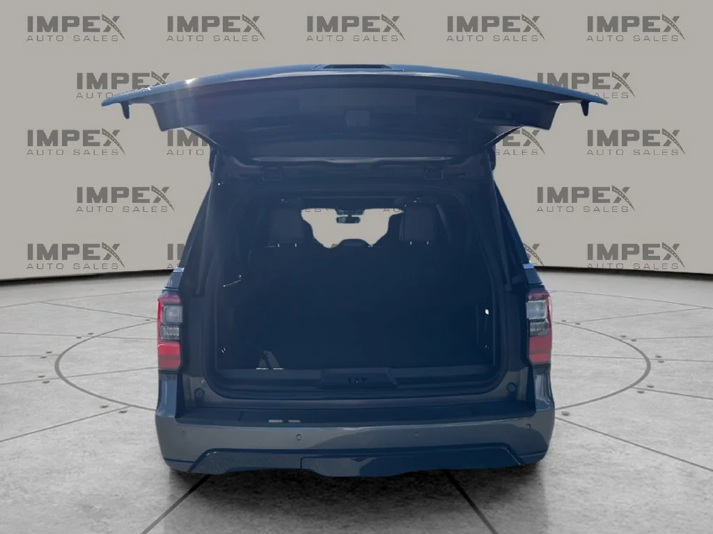 Used 2020 Gray Ford Limited image 30