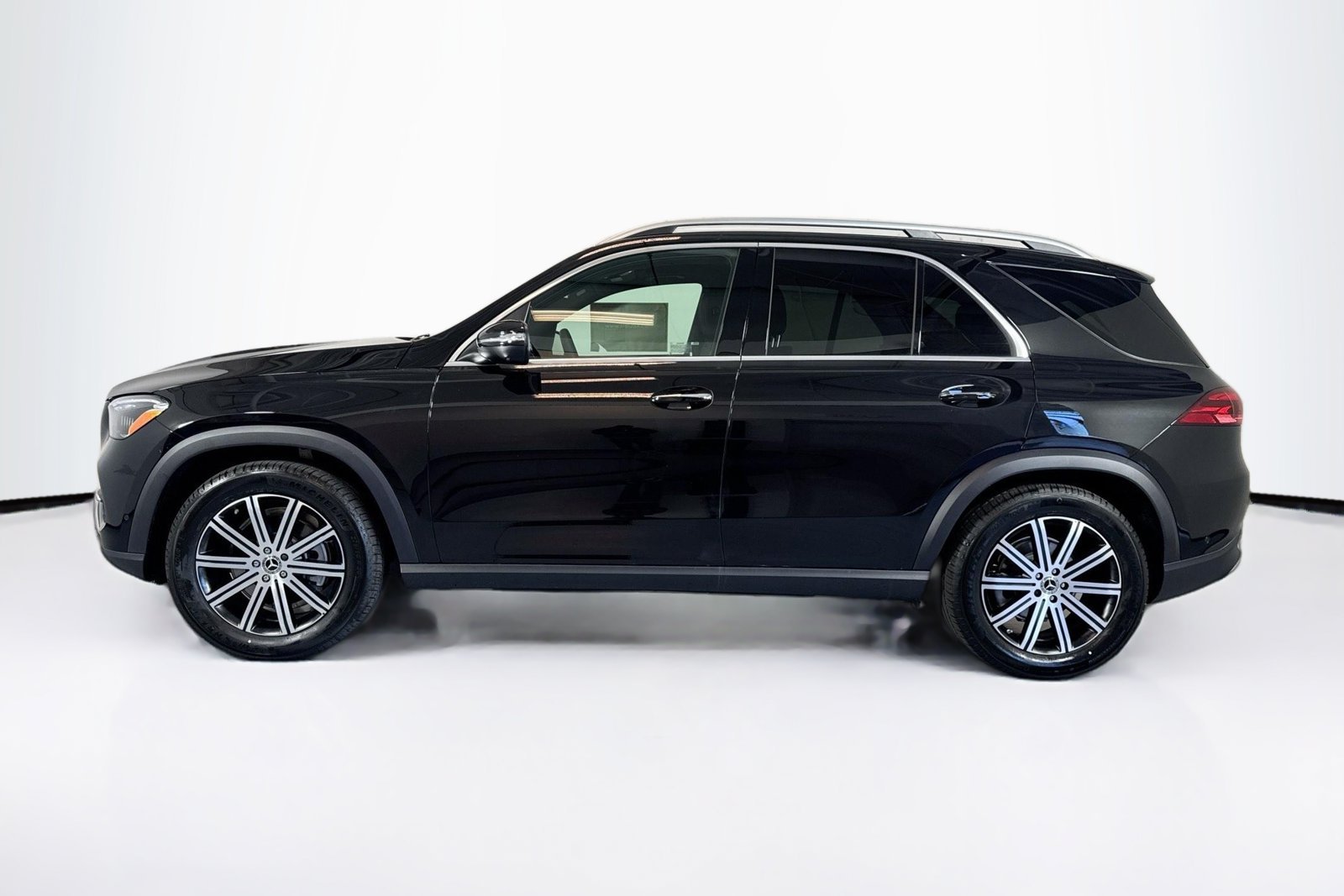 New 2026 Obsidian Black Metallic Mercedes-Benz GLE 350 image 8