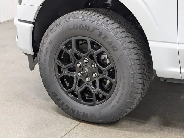 New 2026 Oxford White Ford STX® image 31