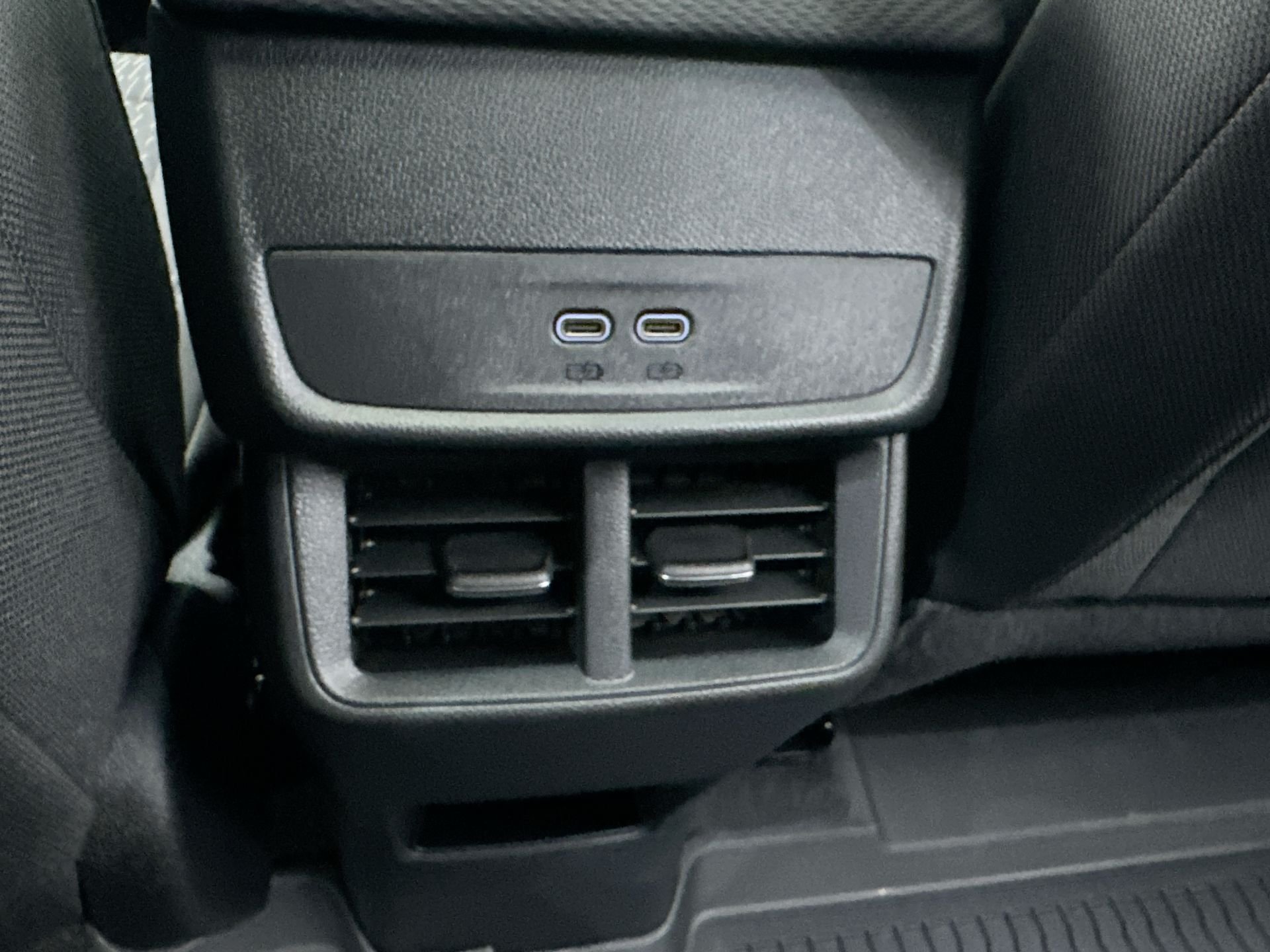 2027 Chevrolet Equinox LT - Photo 79