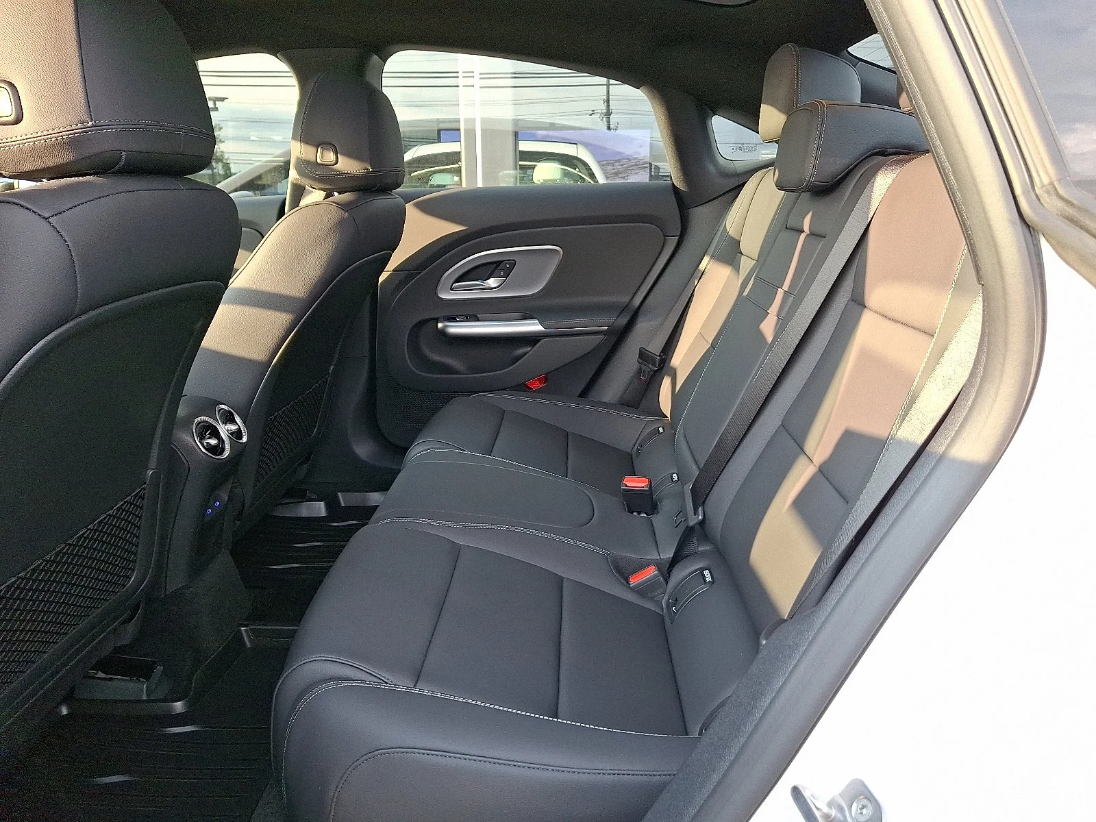 New 2027 Polar White Mercedes-Benz CLA 350 Electric image 6