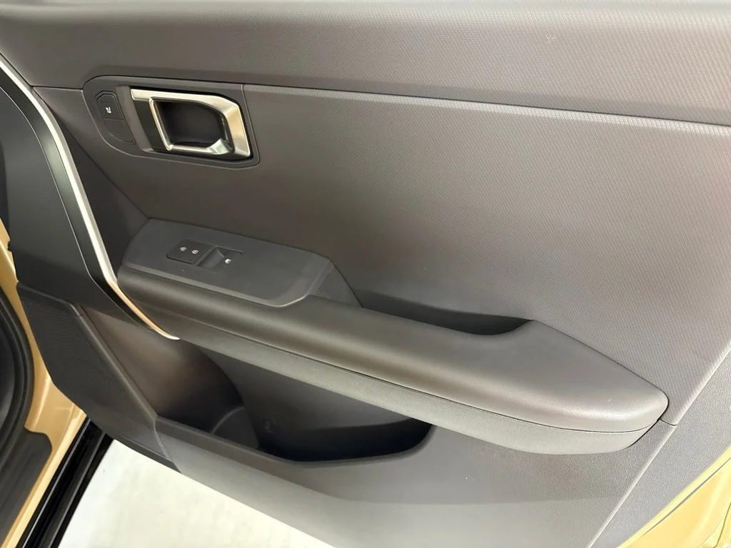 New 2027 Terrain Brown / Black Roof Kia X-Line S image 14