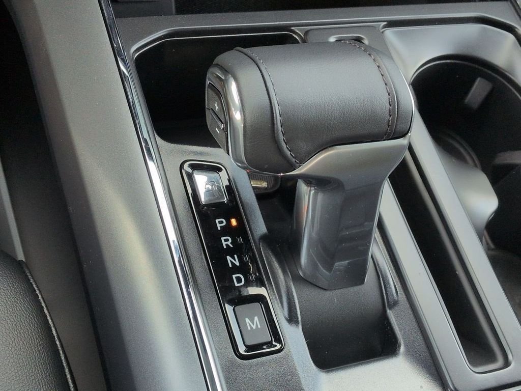 New 2026 Star White Metallic Tri-Coat Ford Lariat® image 51
