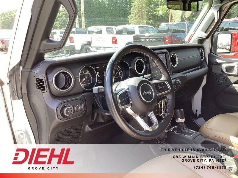 Used 2022 White Jeep Unlimited Sahara image 20