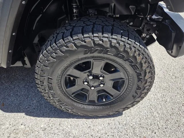 Used 2023 Black Jeep Mojave image 17