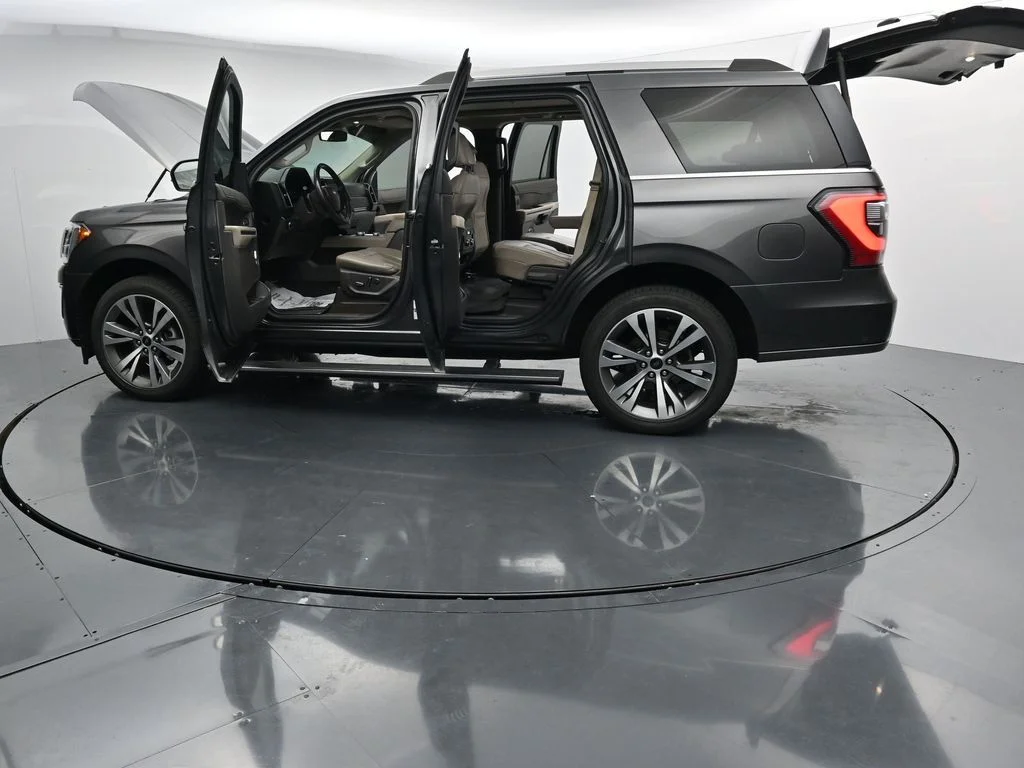 Used 2021 Gray Ford Limited image 39