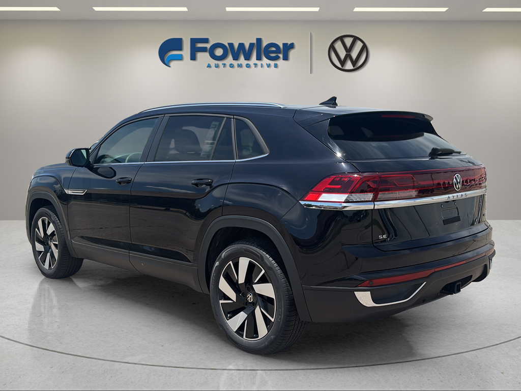 New 2026 Black Volkswagen 2.0T SE w/Technology image 5