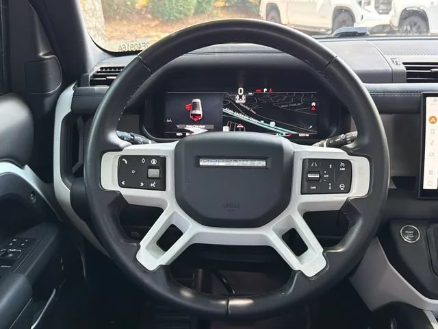 Used 2025 White Land Rover 130 P300 S image 24