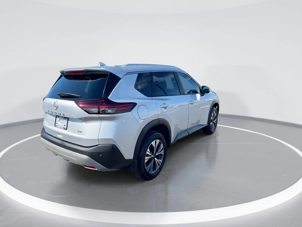 Used 2023 Silver Nissan SV image 8