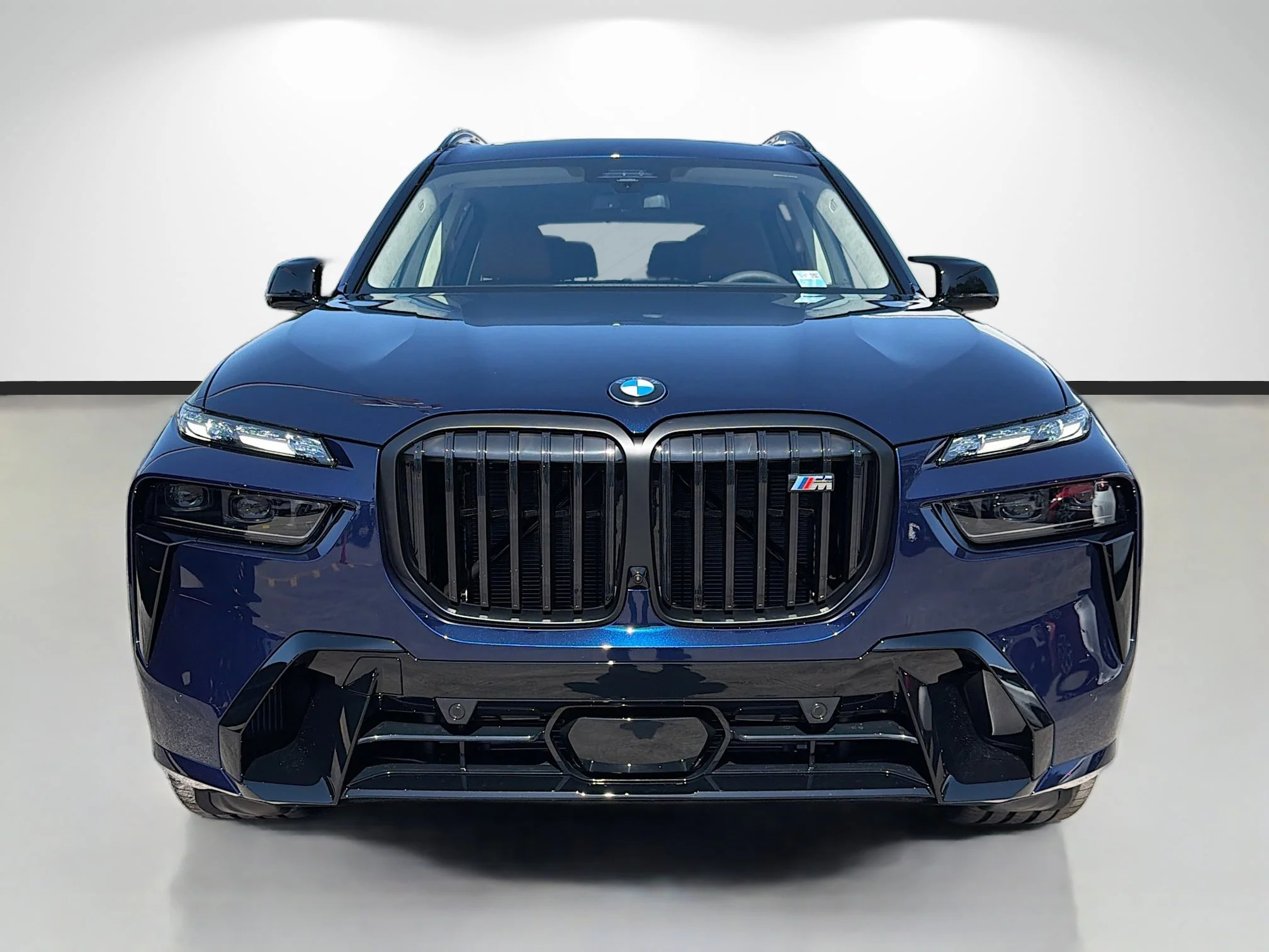 New 2027 Tanzanite Blue II Metallic BMW M60i image 8