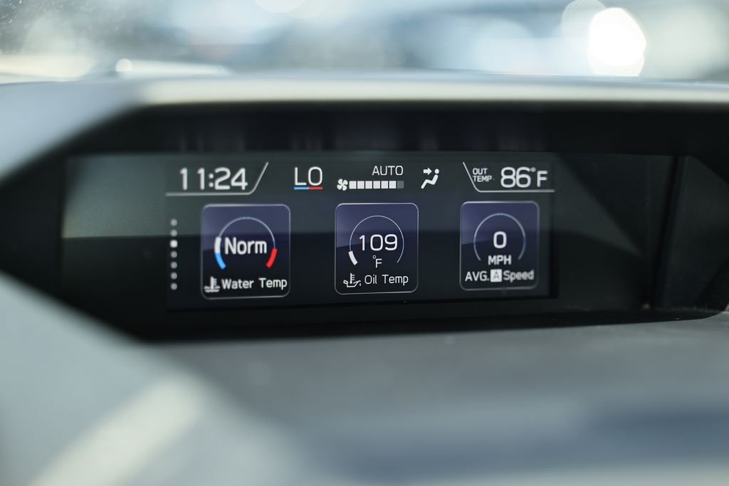 Used 2023 Ice Silver Metallic Subaru Limited image 34