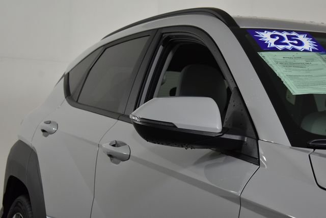 2025 Hyundai Kona SEL Convenience - Photo 15
