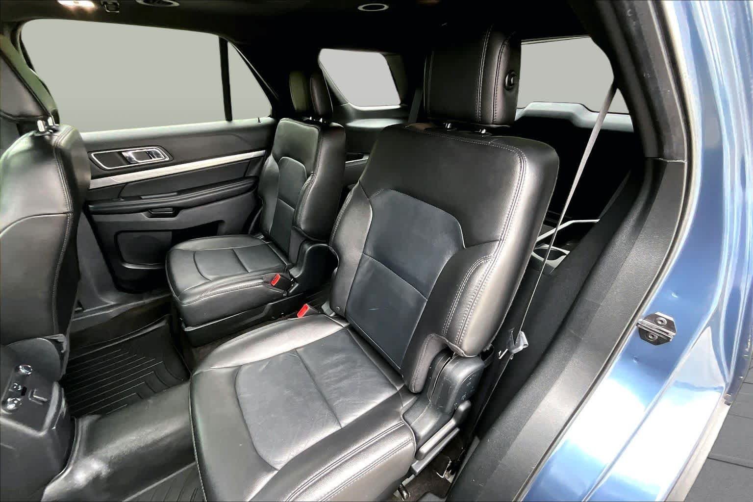 Used 2018 Blue Metallic Ford XLT image 21