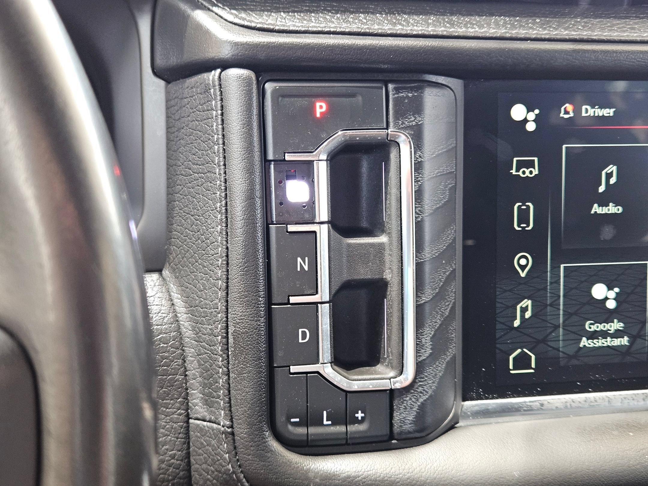 2022 GMC Yukon Denali - Photo 21