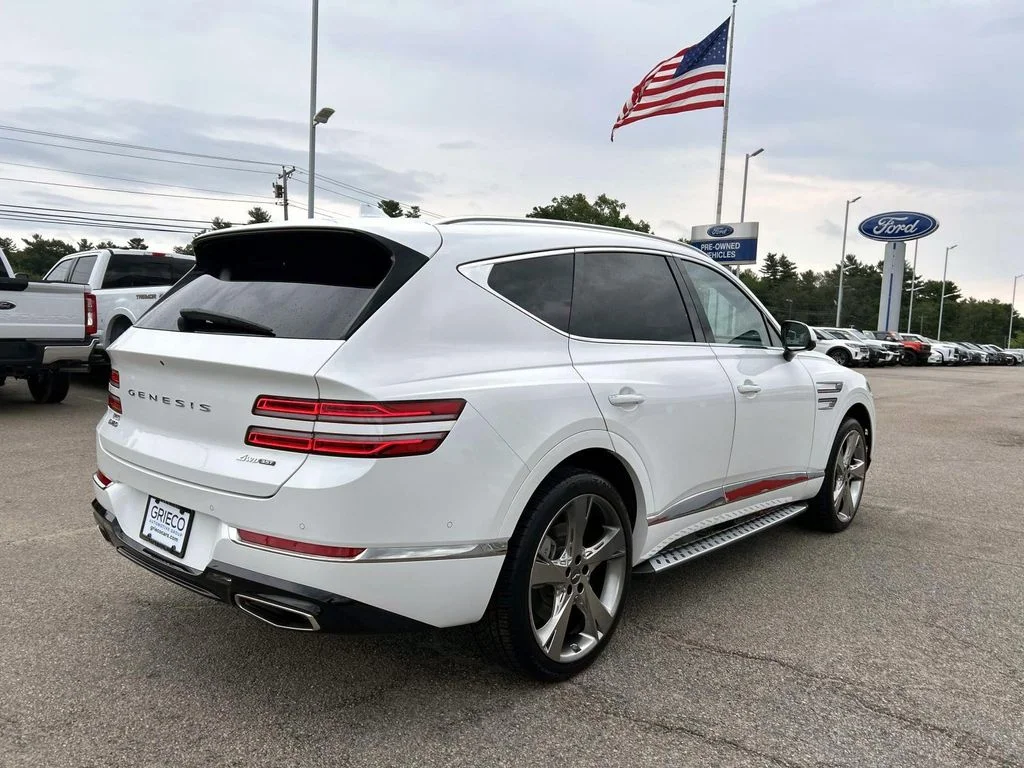 Used 2024 White Genesis 3.5T Advanced image 3