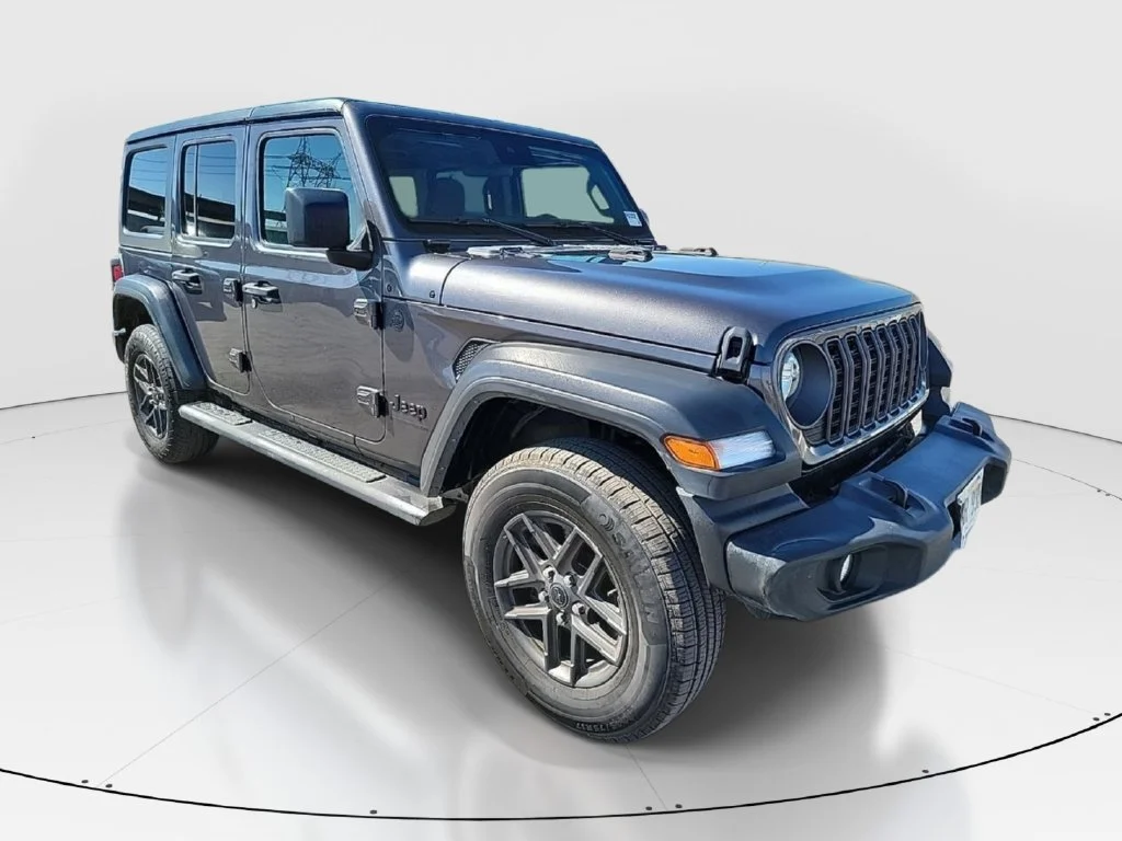 Used 2024 Gray Jeep Sport S image 3