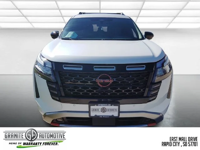 New 2026 Everest White Pearl TriCoat Nissan Rock Creek® image 8