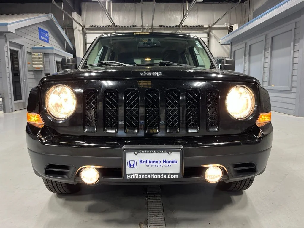 Used 2017 Jeep Patriot Sport with VIN 1C4NJPBB6HD203330 for sale in Crystal Lake, IL