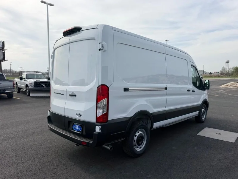 New 2026 Oxford White Ford Cargo Van image 5