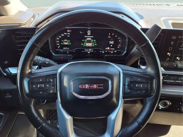 Used 2024 Summit White GMC SLT image 17