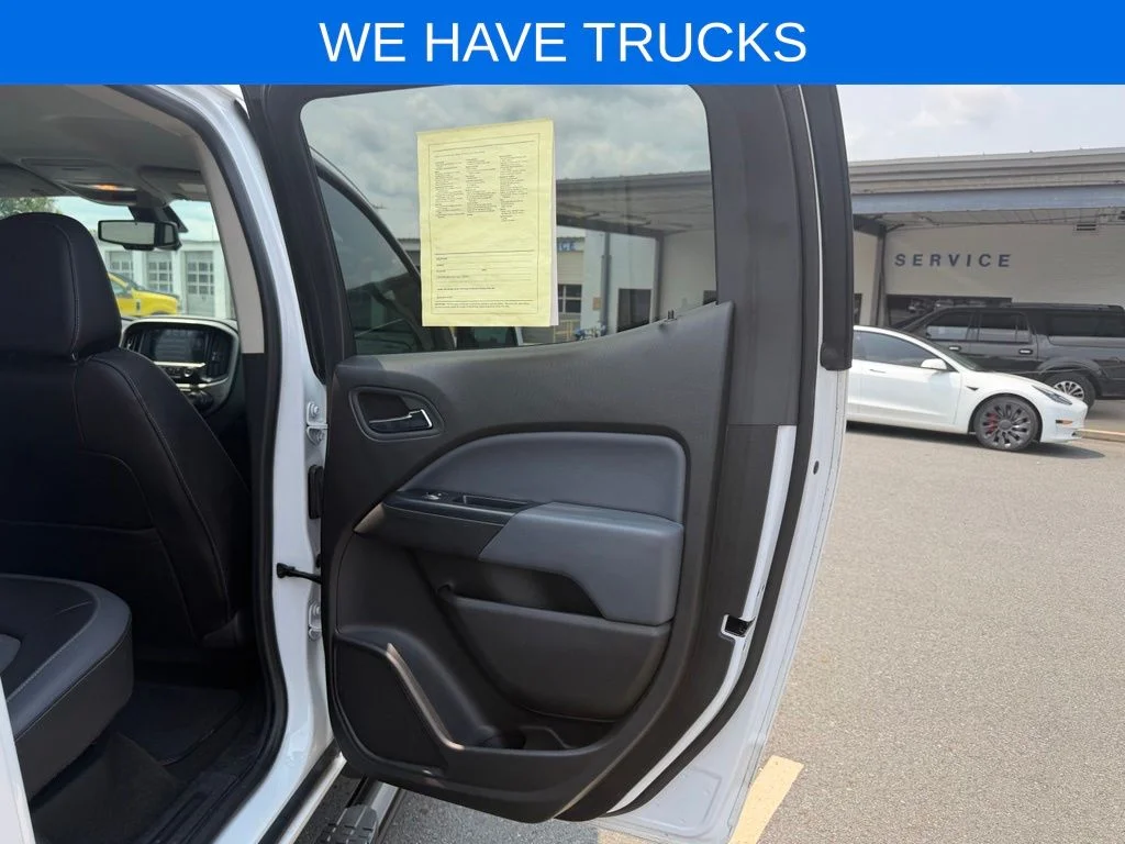 Used 2017 White Chevrolet Z71 image 35