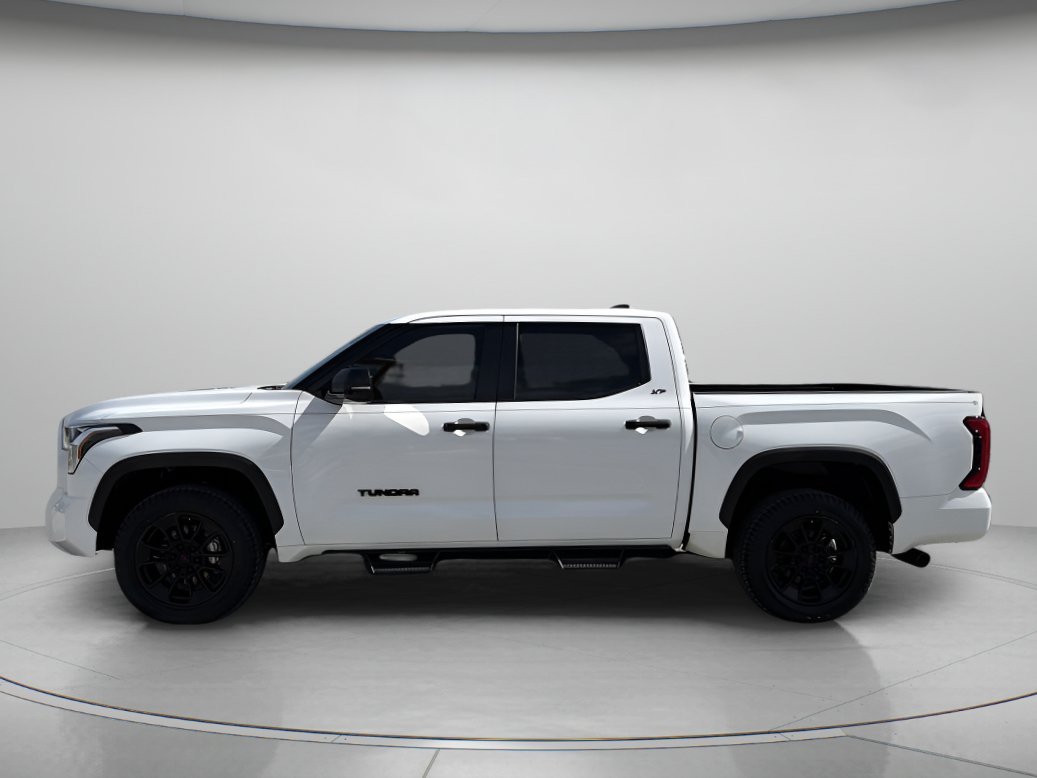 Used 2024 Ice Cap Toyota SR5 image 5