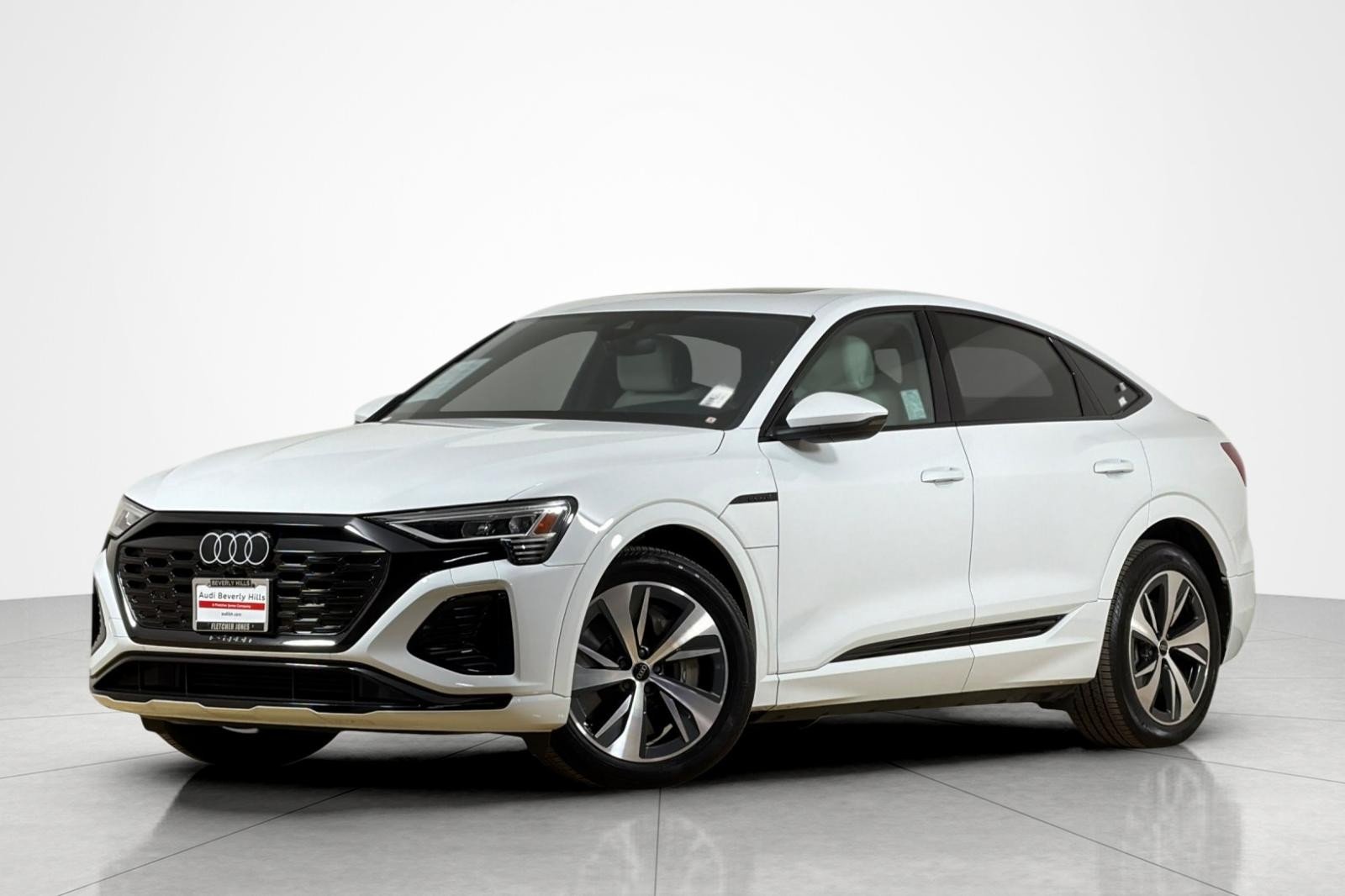 2024 Audi Q8 Sportback e-tron Premium