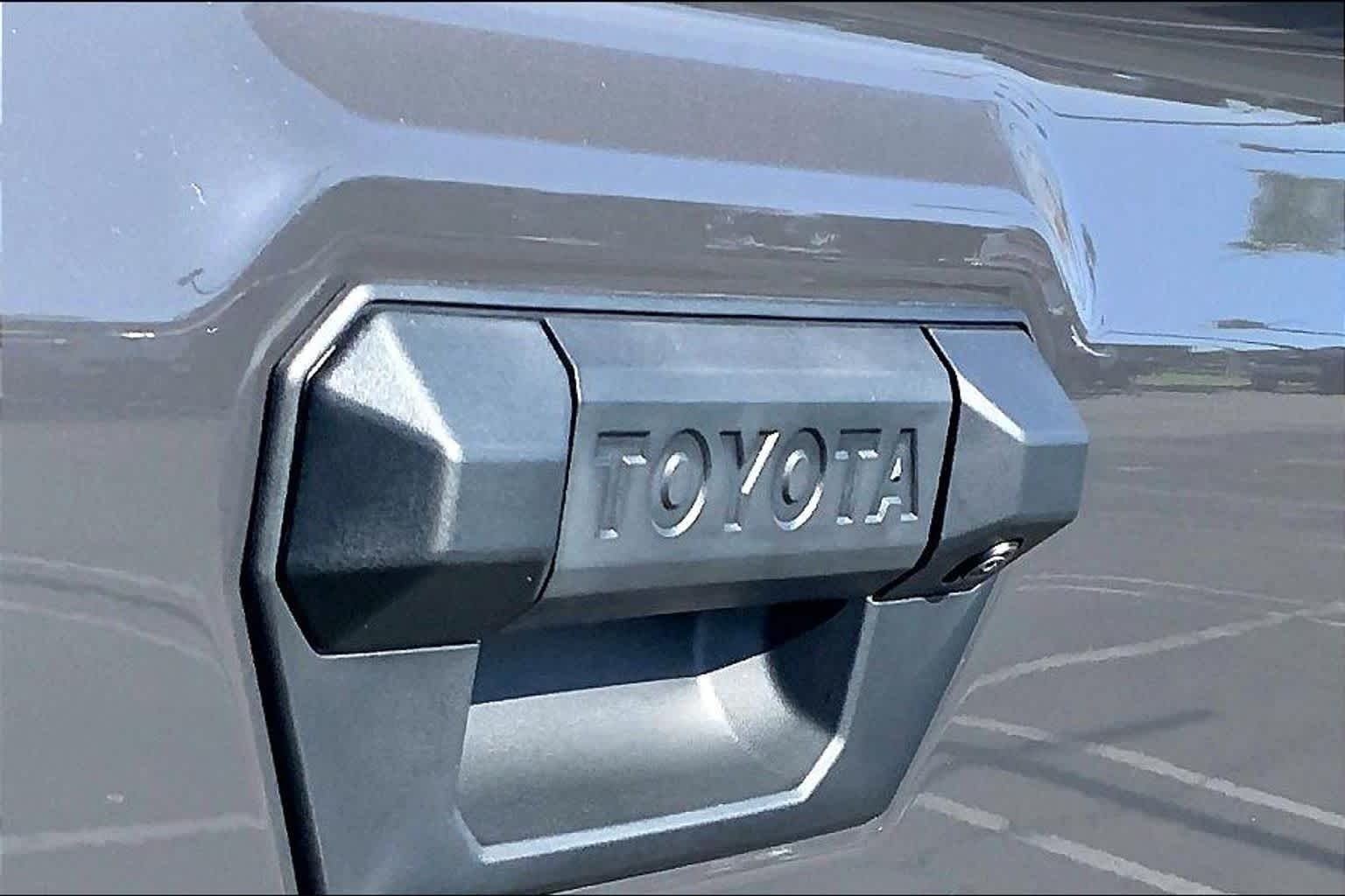 New 2026 Underground Toyota SR5 image 15
