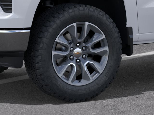 New 2026 Summit White Chevrolet LT image 9