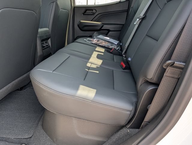 New 2026 Summit White Chevrolet Trail Boss image 7