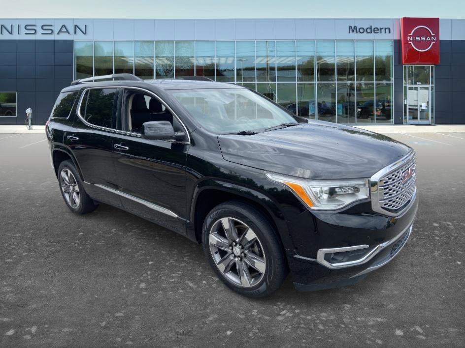 Used 2018 Ebony Twilight Metallic GMC Denali image 3