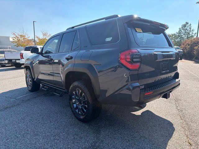 Used 2025  Toyota SR5 image 6