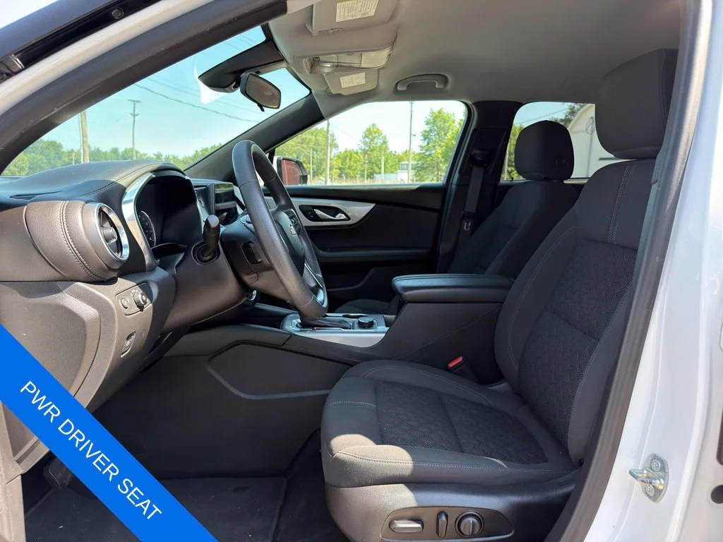 Used 2021 White Chevrolet LT image 2