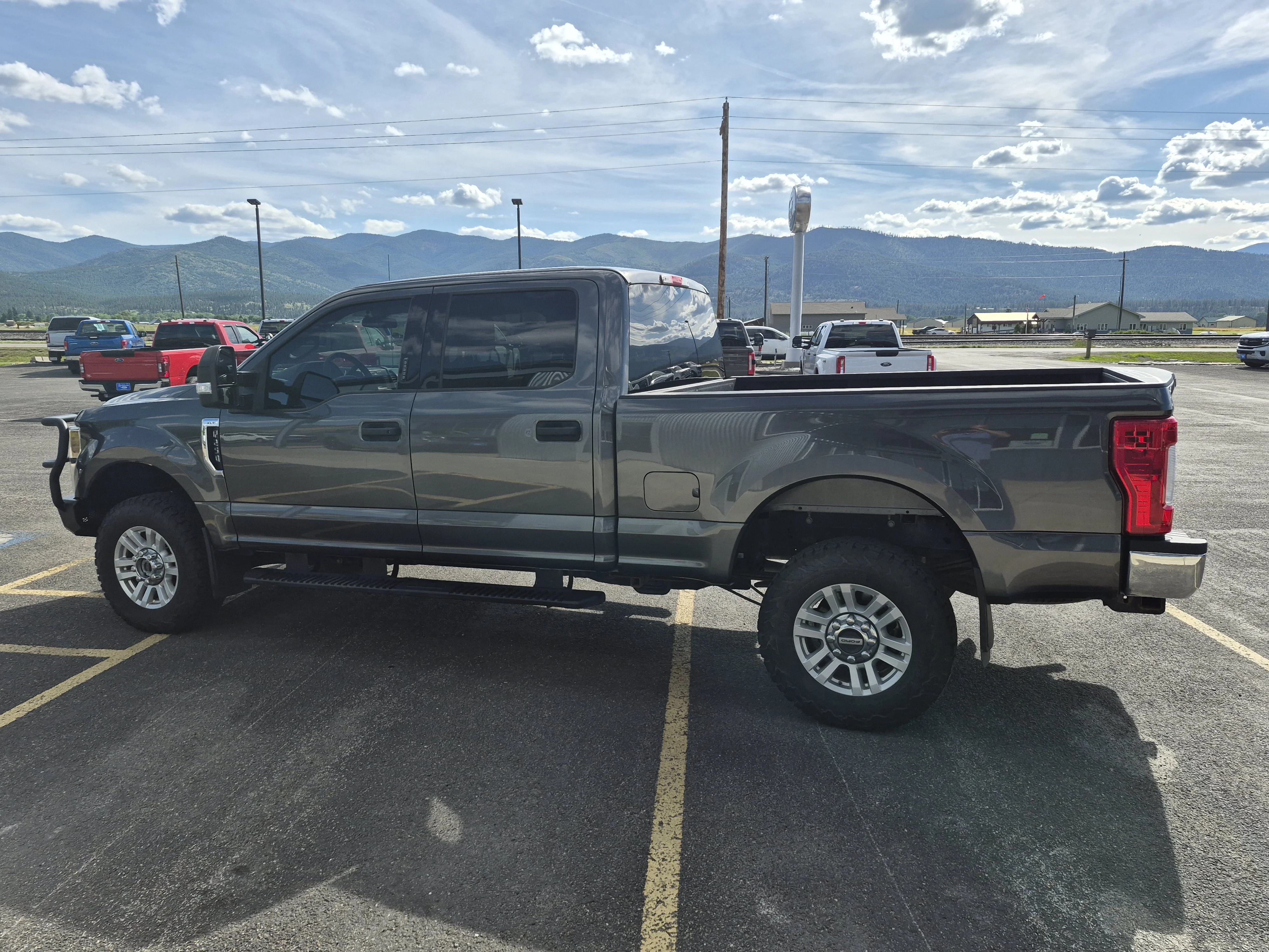 Used 2019 Gray Ford  image 10