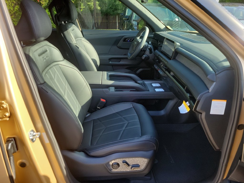 New 2027 Terrain Brown Matte Kia X-LINE SX image 7