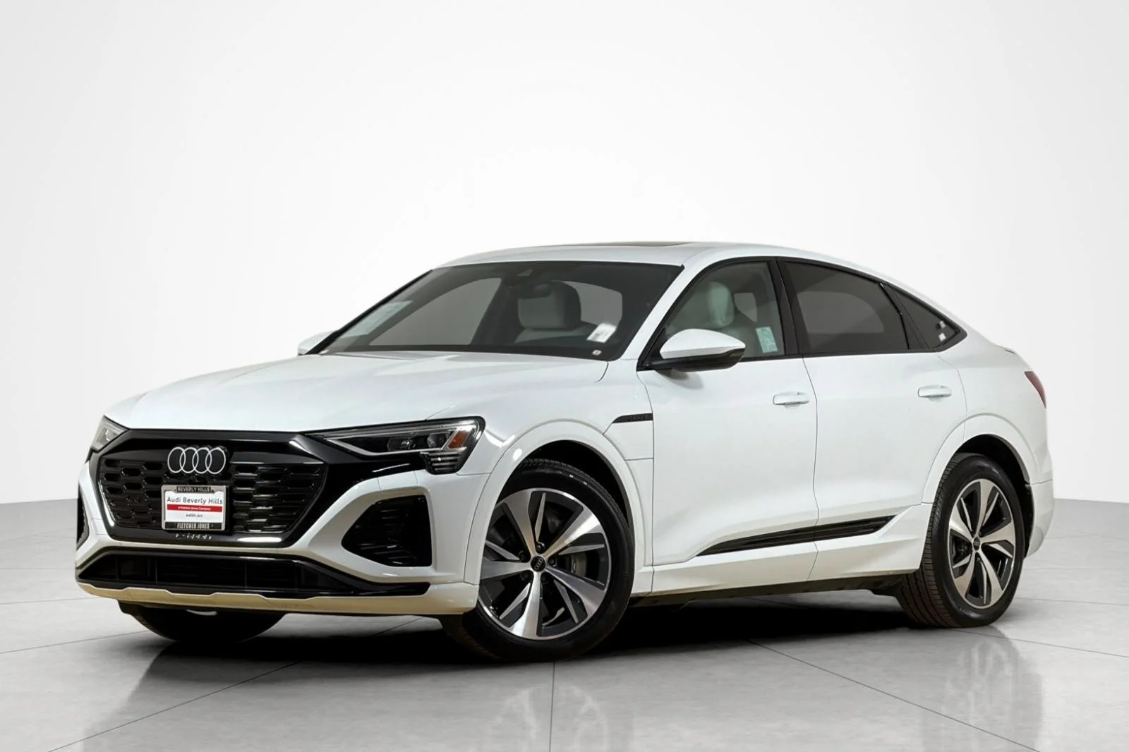 2024 Audi Q8 Sportback e-tron