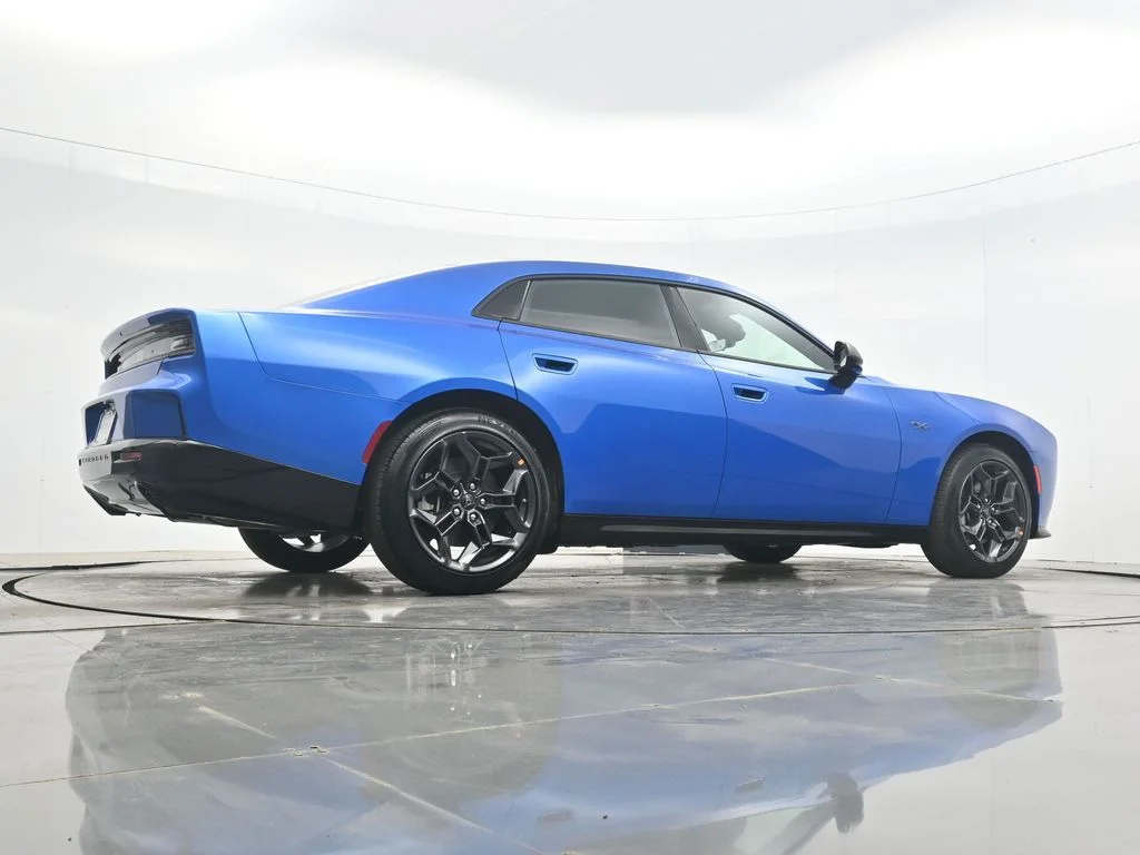 New 2026 Bludicrous Exterior Paint Dodge R/T image 38