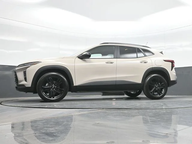 Used 2026 White Chevrolet ACTIV image 21