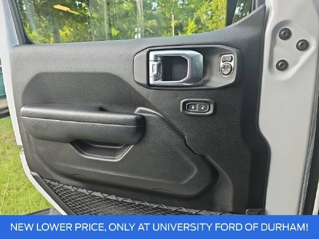 Used 2021 White Jeep Unlimited Sport Altitude image 25