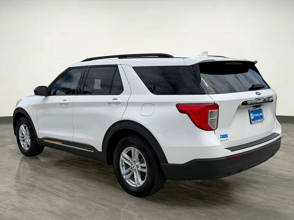 Used 2023 White Ford XLT image 4